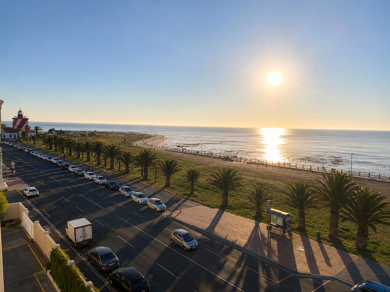 3 Bedroom Property for Sale in Mouille Point Western Cape